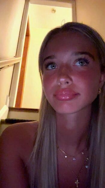 Leaked Who is this  page private photo viral onlyfans