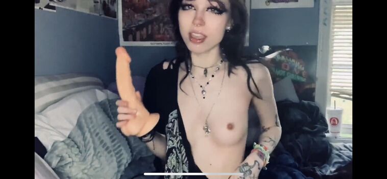 Leaked Nyukix/ private photo viral onlyfans