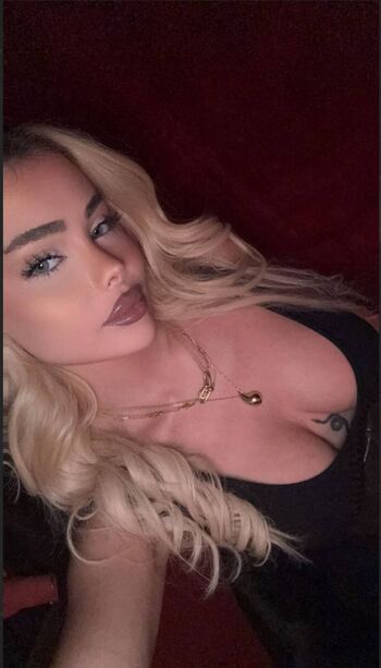 Leaked Who is this  page private photo viral onlyfans