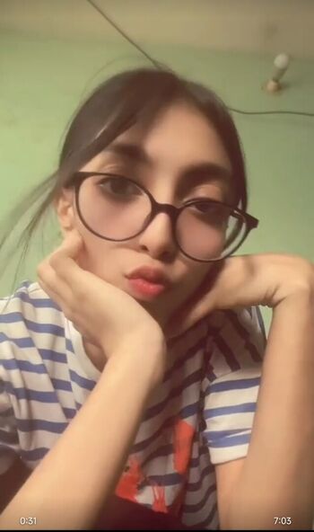 Leaked Who is this  page private photo viral onlyfans