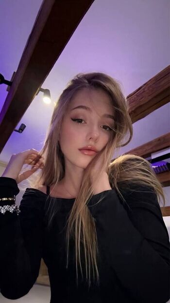 Leaked Who is this  page private photo viral onlyfans