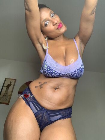 Leaked Cheer bearr / private photo viral onlyfans