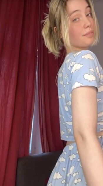 Leaked Emilylitt/ private photo viral onlyfans