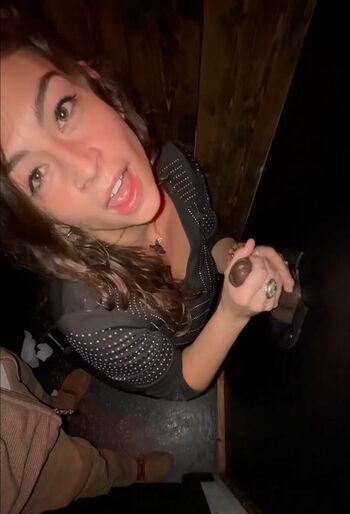 Leaked Pearlsbabes/ private photo viral onlyfans