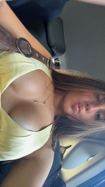 Leaked Ella christo page private photo viral onlyfans