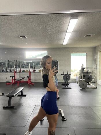 Leaked Ickypeach / private photo viral onlyfans