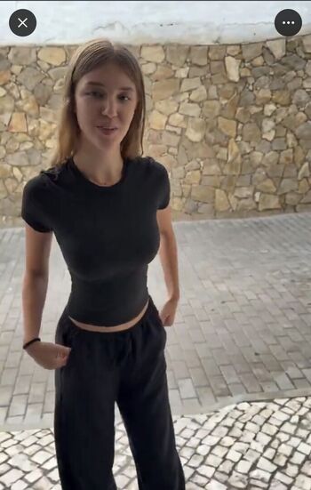 Leaked Gungun sawa/ private photo viral onlyfans