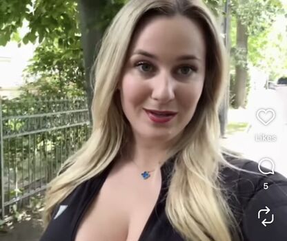 Leaked Daisea/ private photo viral onlyfans