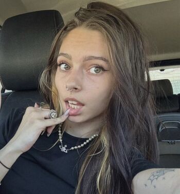 Leaked Brooke monk / private photo viral onlyfans