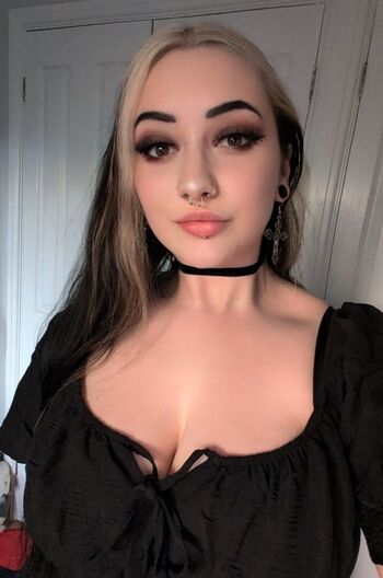 Leaked Sarahazhari/ private photo viral onlyfans