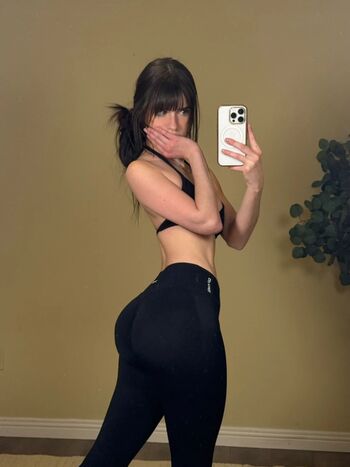 Leaked Miakfree/ private photo viral onlyfans