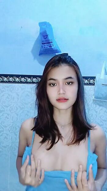 Leaked Noemie neuens/ private photo viral onlyfans