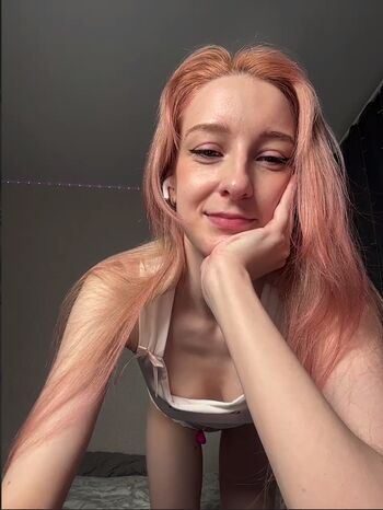Leaked Mina syu/ private photo viral onlyfans