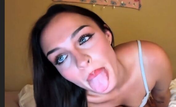 Leaked Julia brandner/ private photo viral onlyfans