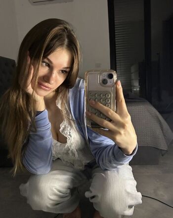 Leaked Lilmaxclara/ private photo viral onlyfans