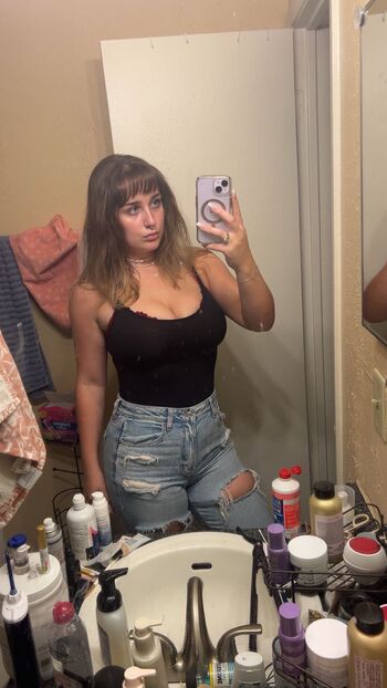 Leaked Who is this / private photo viral onlyfans