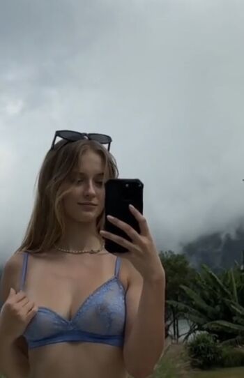 Leaked Isabella de santos/ private photo viral onlyfans