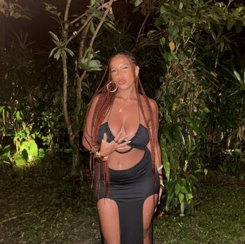 Leaked Wiwi b private photo viral onlyfans