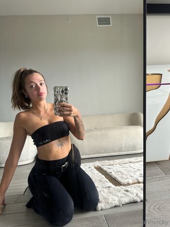 woahhvicky