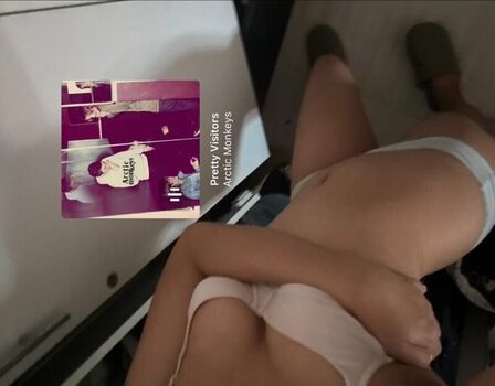 Leaked Wolfyalicy private photo viral onlyfans