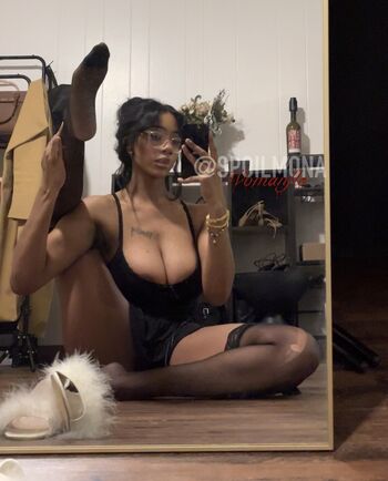 Leaked Womanflo private photo viral onlyfans