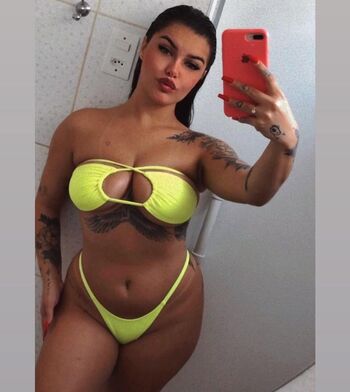 Leaked Women in bikinis private photo viral onlyfans