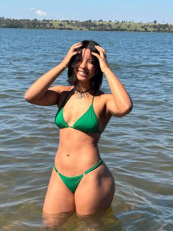 Leaked Women in bikinis private photo viral onlyfans