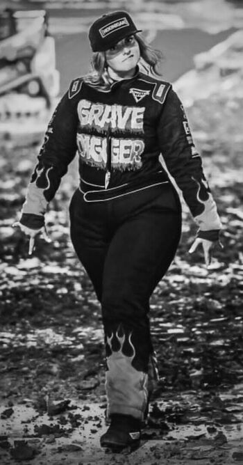 Leaked Women motorsports private photo viral onlyfans