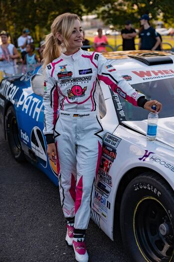 Leaked Women motorsports private photo viral onlyfans