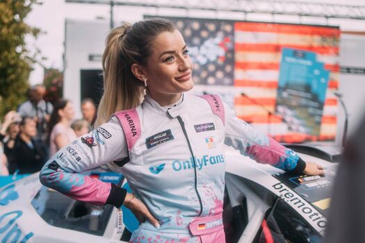 Leaked Women motorsports private photo viral onlyfans