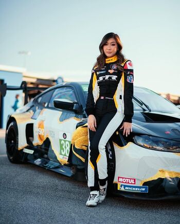 Leaked Women motorsports private photo viral onlyfans