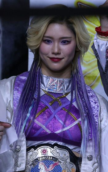 WomenJoshi