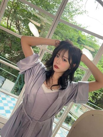 WomenK-pop