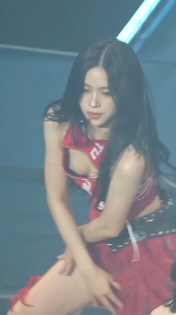 WomenK-pop