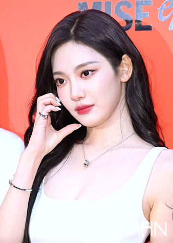 WomenK-pop