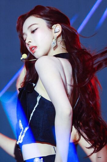 Leaked Womenk pop page private photo viral onlyfans