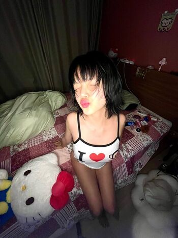 WomenK-pop
