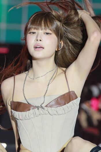 WomenK-pop