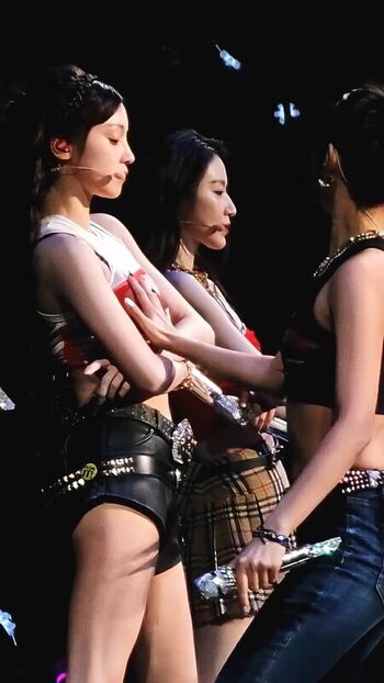 WomenK-pop