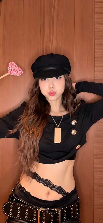WomenK-pop
