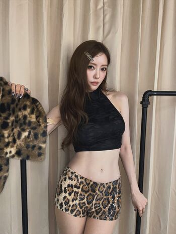 WomenK-pop