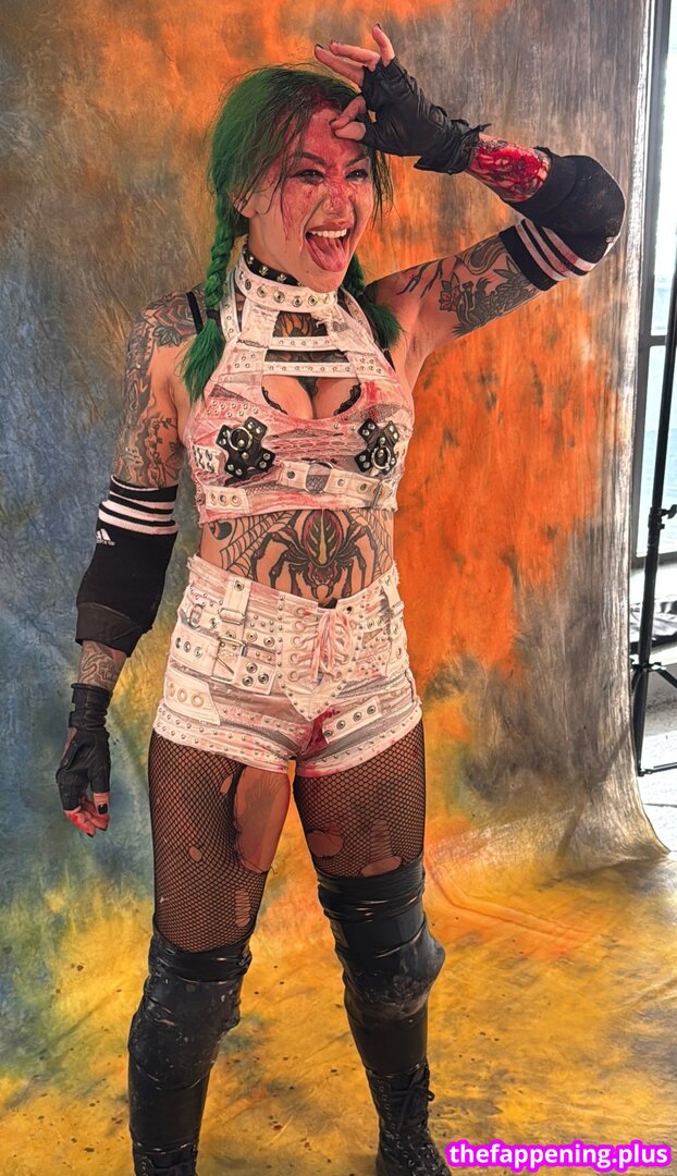 Shotzi Blackheart / ShotziWWE / WWE Shotzi Foto OnlyFans Nua #488