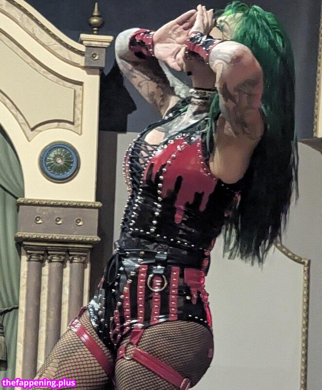 Shotzi Blackheart / ShotziWWE / WWE Shotzi Çıplak OnlyFans Fotoğrafı #496