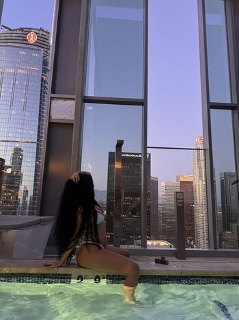 Leaked Xcarolinejoness private photo viral onlyfans