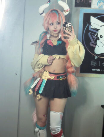 xenluvsmiku