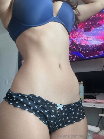 Leaked Xlightmoonx  page private photo viral onlyfans