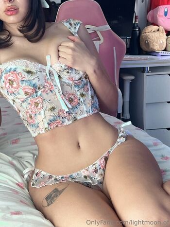Leaked Xlightmoonx  page private photo viral onlyfans