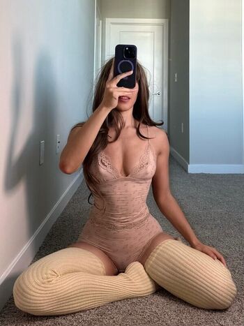 Leaked Xlovelyadrianax private photo viral onlyfans