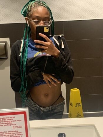 xx_zakiya