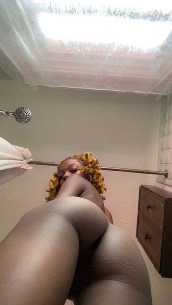 xx_zakiya